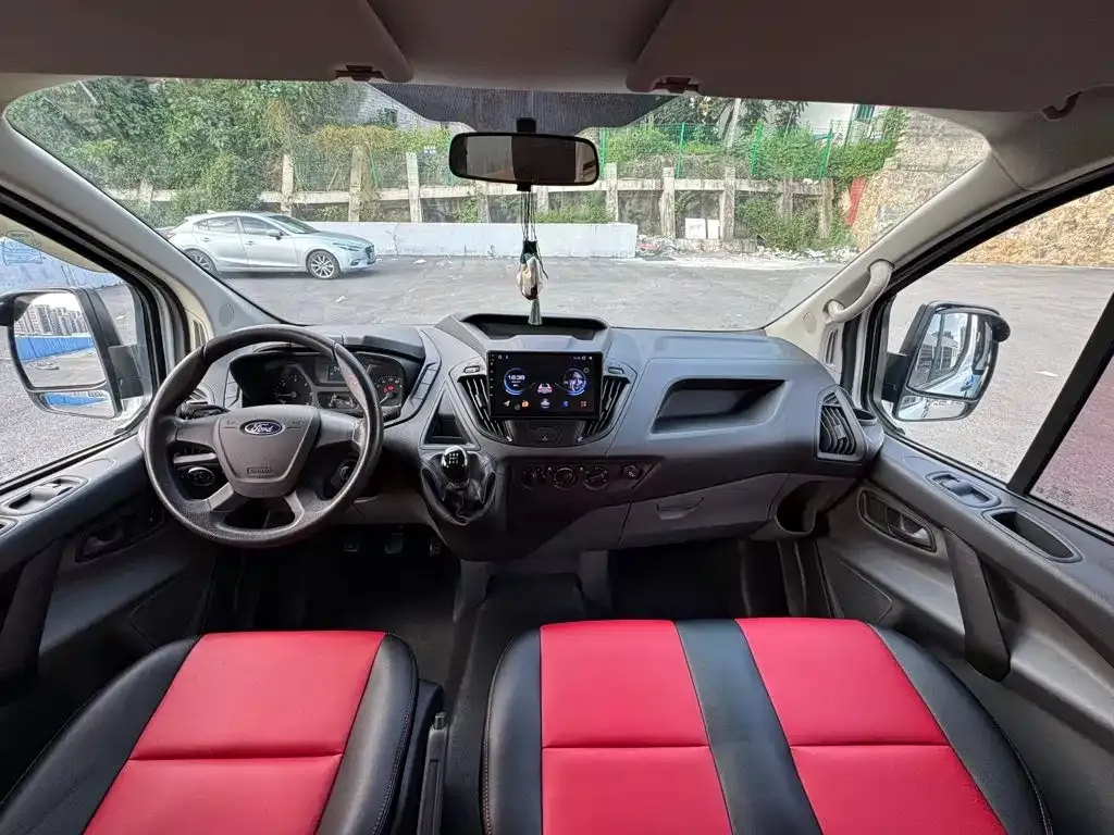Ford Transit 2021 из CN, фото 8