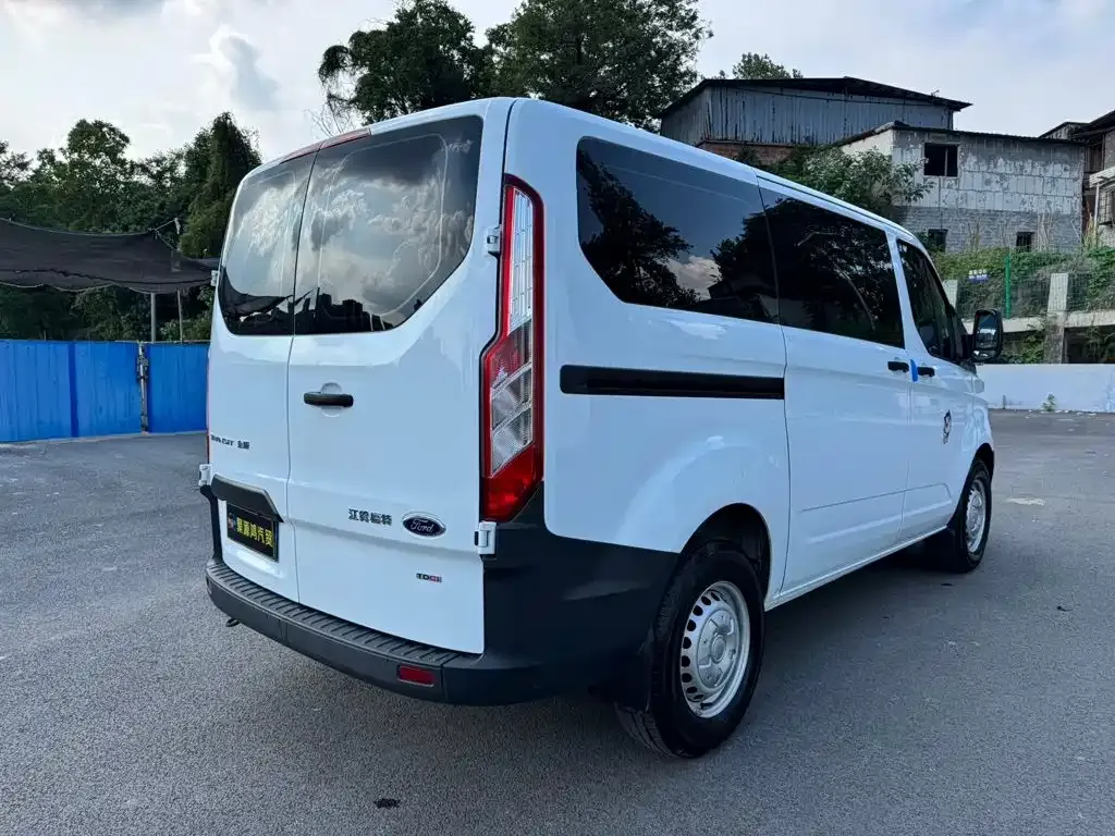 Ford Transit 2021 из CN, фото 10
