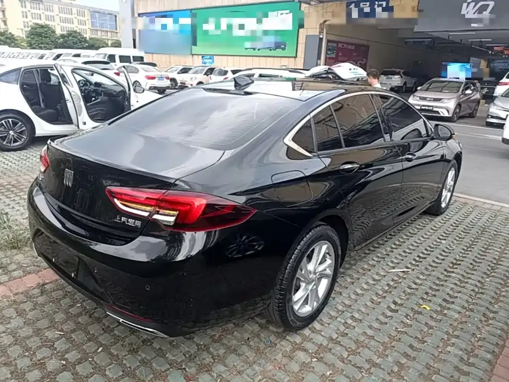 Buick Regal — фото 3