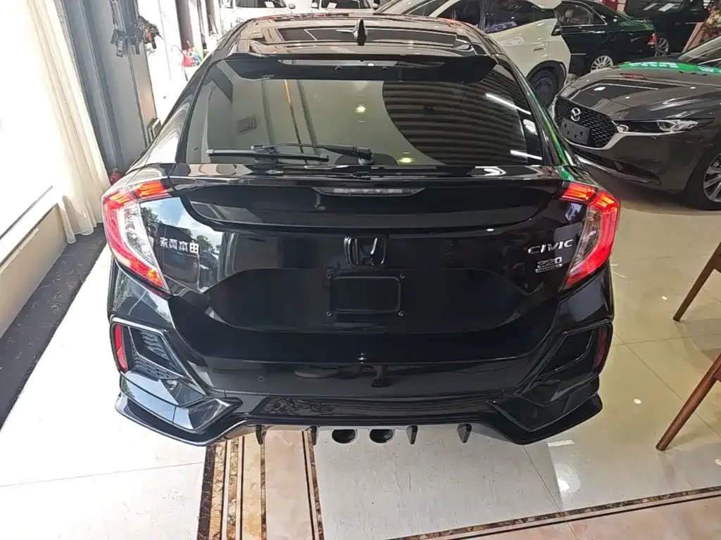 Honda Civic — фото 8