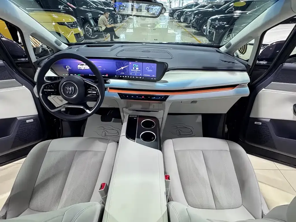 Buick GL8 Hybrid — фото 4