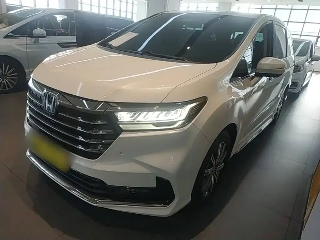 Honda Odyssey — фото 10