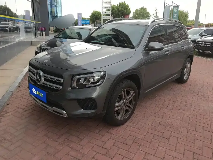 Mercedes-Benz GLB — фото 1