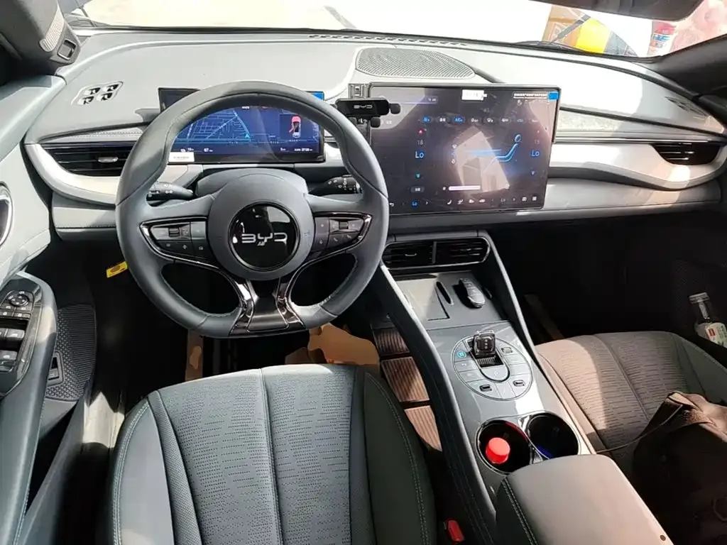 BYD Seal 06GT — фото 10