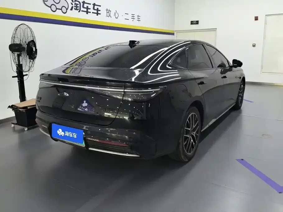 BYD Seal 07 DM-i — фото 3