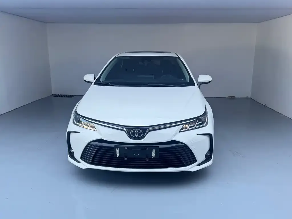 Toyota Corolla — фото 2