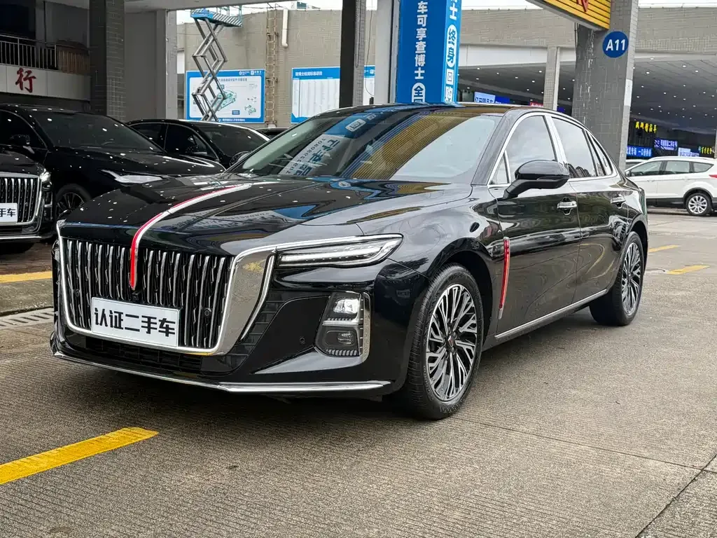 Hongqi H5 — фото 1