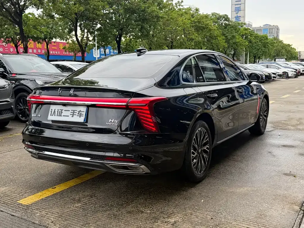 Hongqi H5 — фото 8