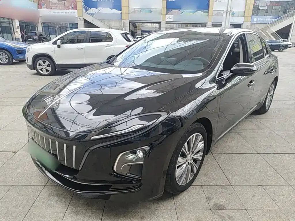 Hongqi E-QM5 — фото 9