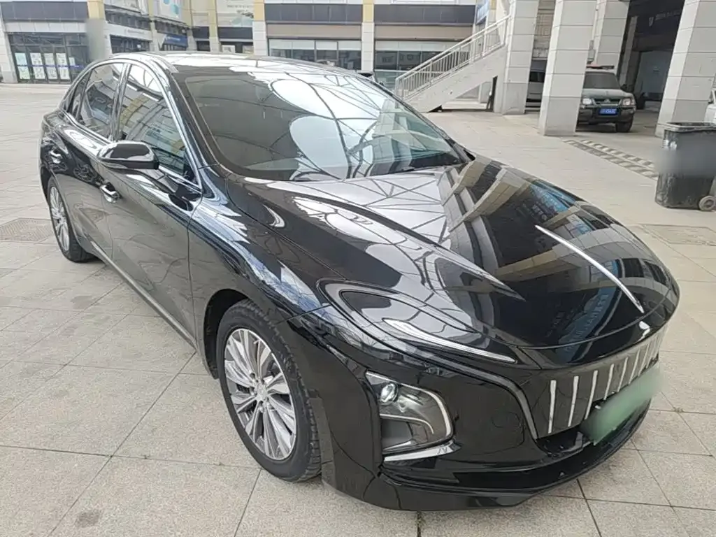 Hongqi E-QM5 — фото 8