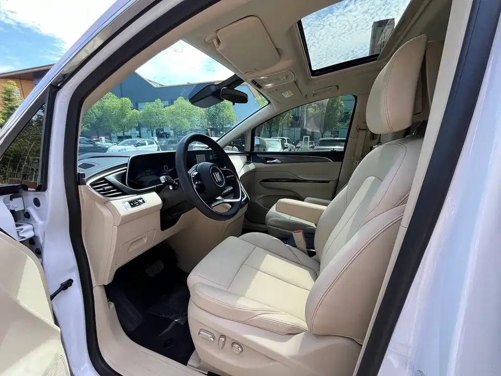 Buick GL8 Hybrid — фото 3