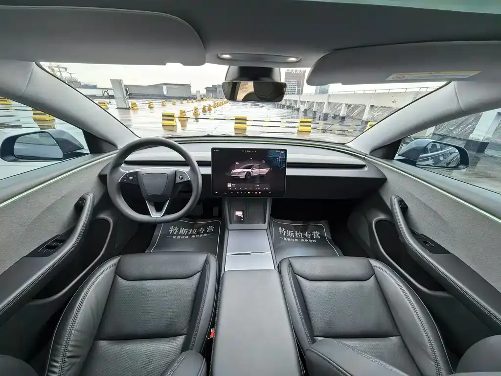 Tesla Model 3 — фото 5