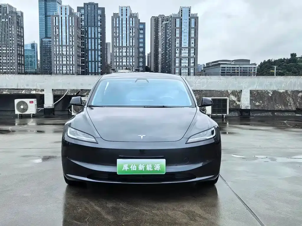 Tesla Model 3 — фото 6