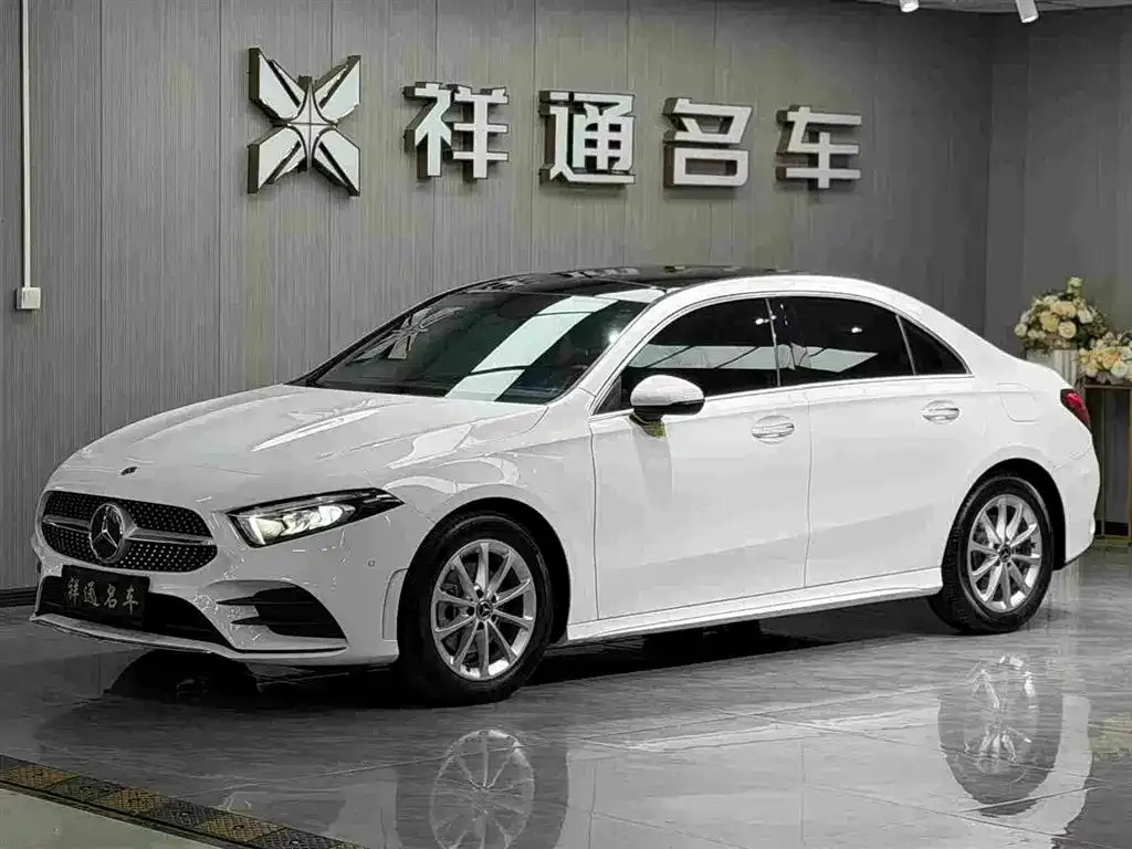 Mercedes-Benz A-Class — фото 1