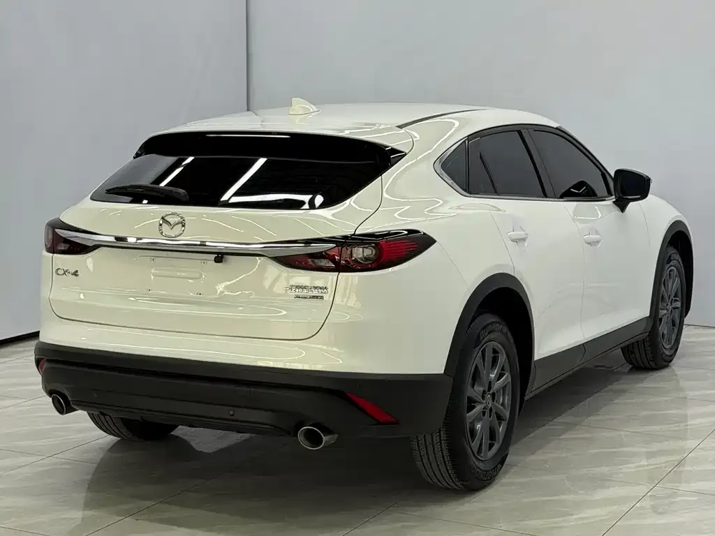 Mazda CX-4 — фото 8