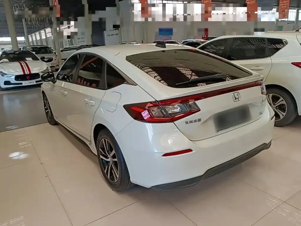 Honda Civic — фото 8