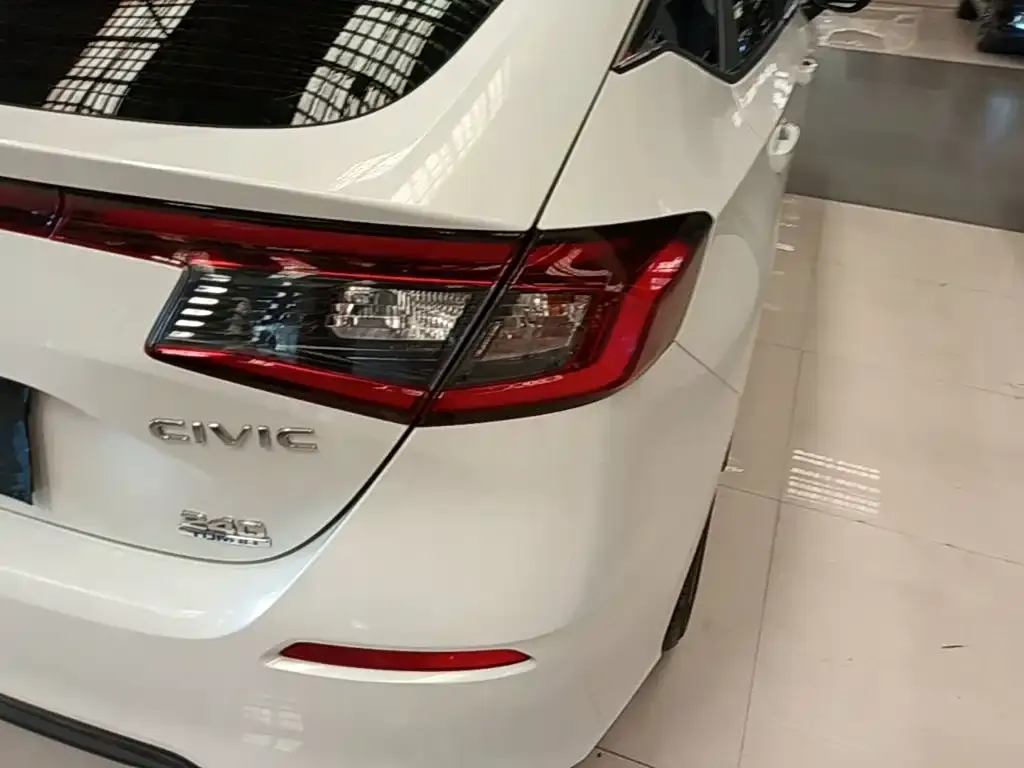 Honda Civic — фото 4