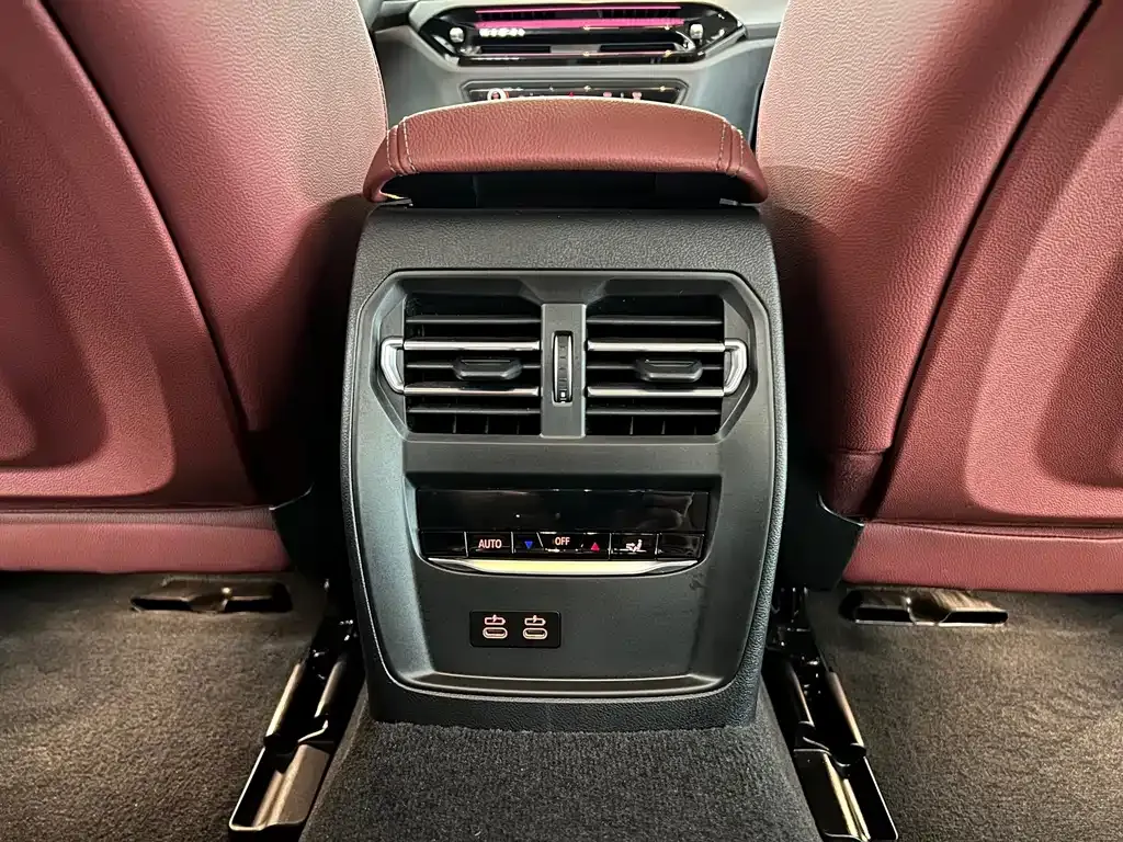 BMW i3 — фото 10