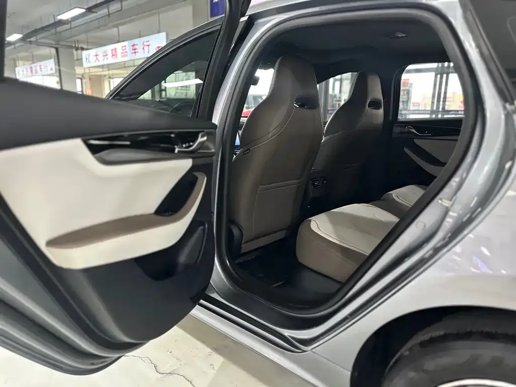 BYD Qin PLUS — фото 4