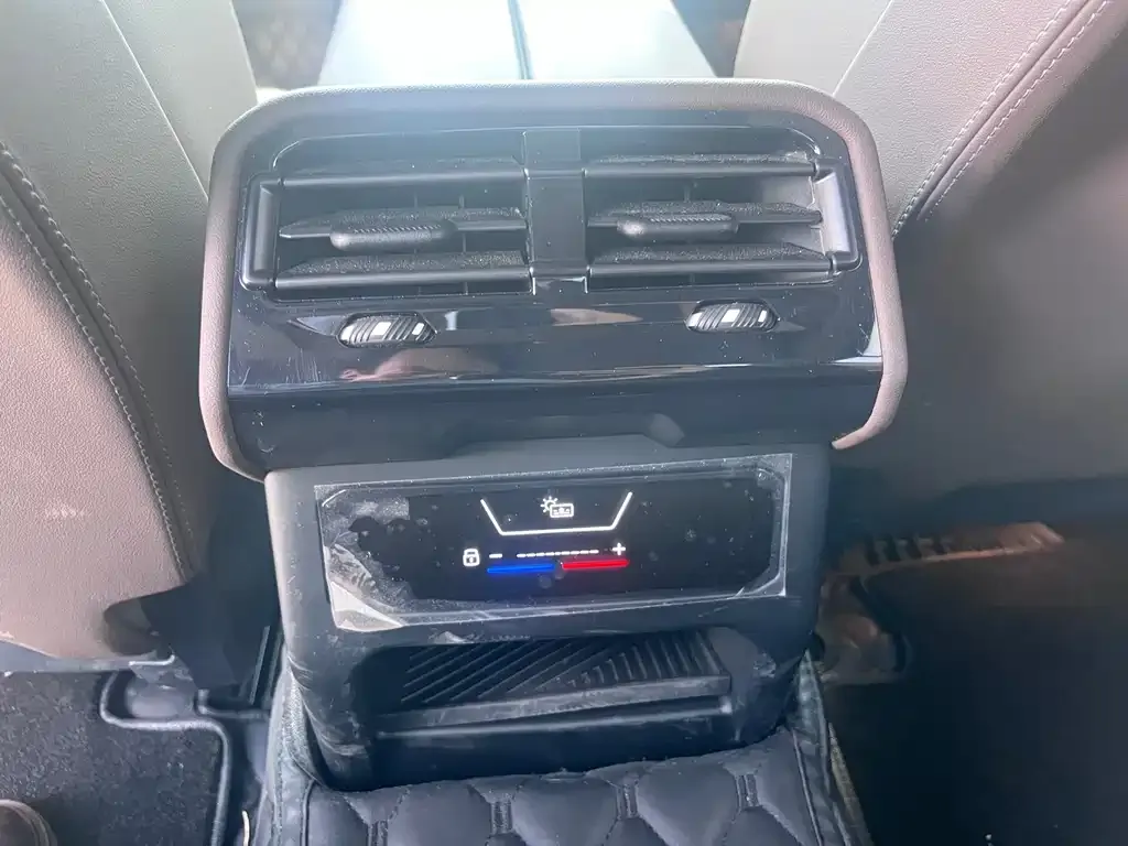 BMW i5 2024 из CN, фото 7
