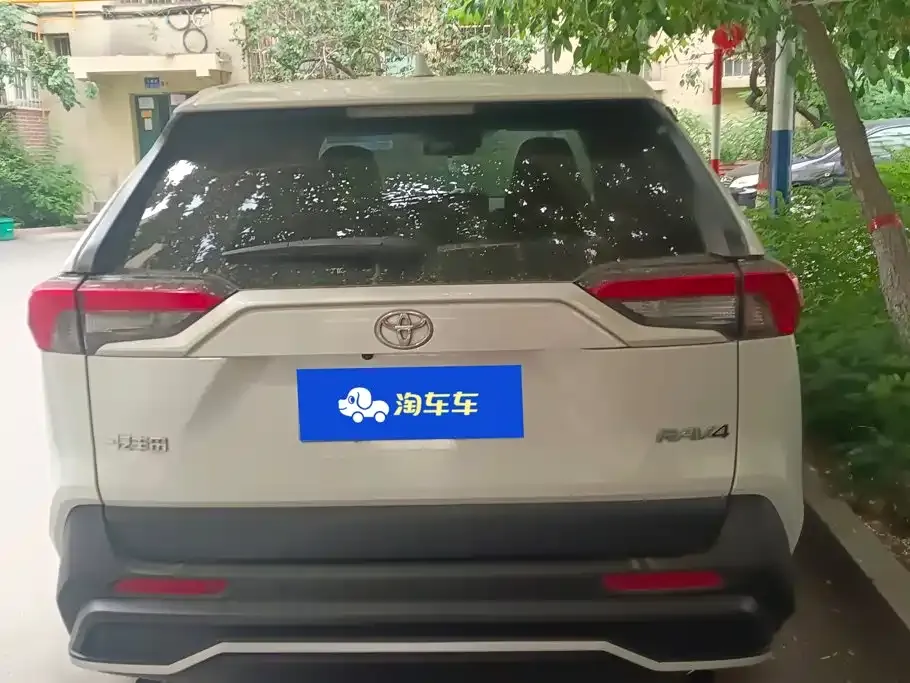 Toyota RAV4 2024 из CN, фото 7