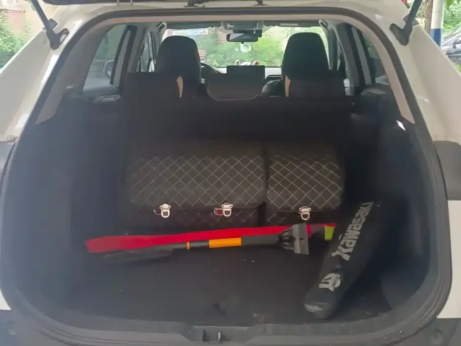 Toyota RAV4 2024 из CN, фото 5