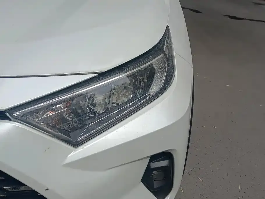 Toyota RAV4 2024 из CN, фото 3