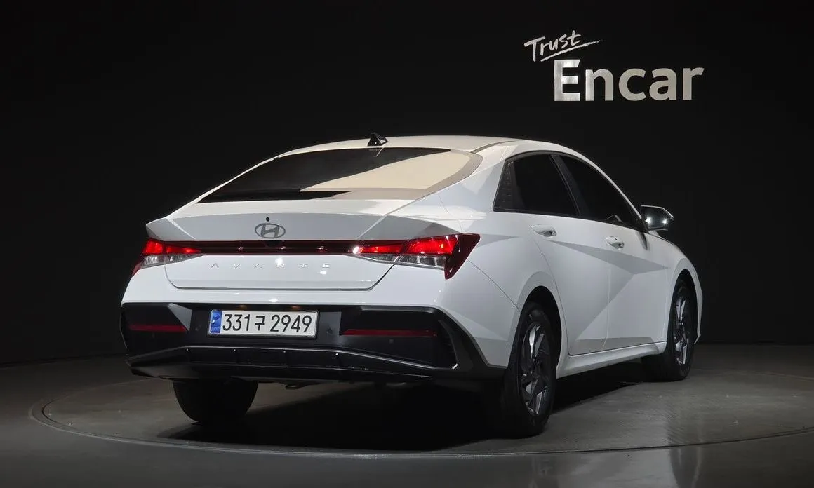 Hyundai AVANTE — фото 2