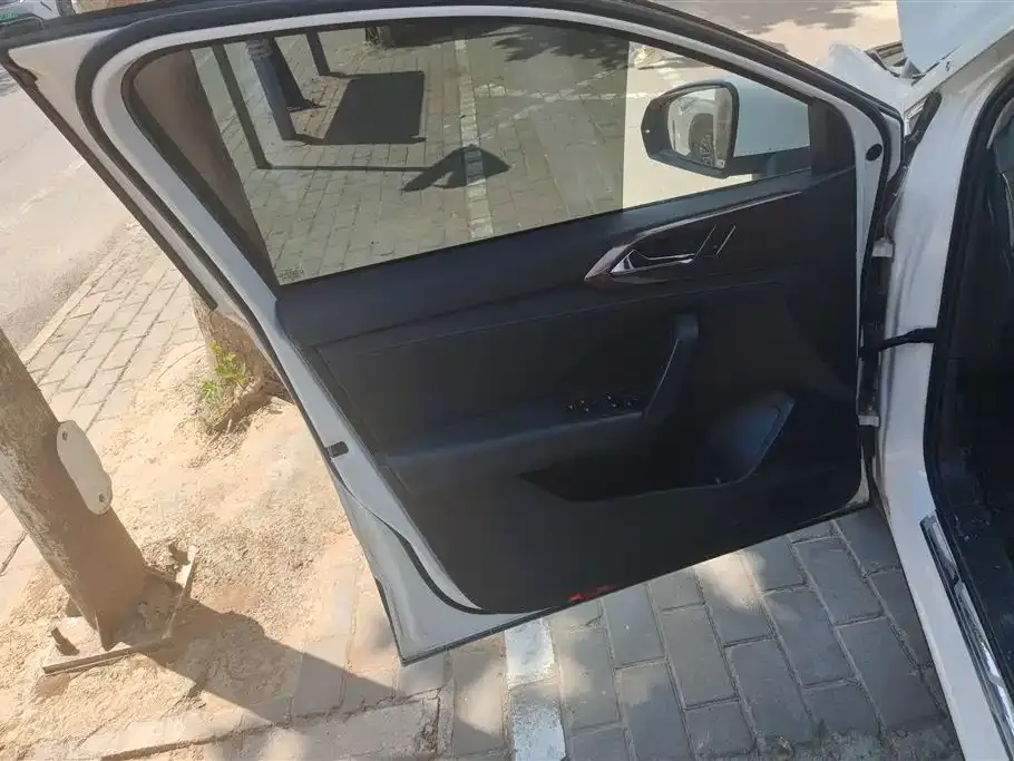 Volkswagen Tharu — фото 7