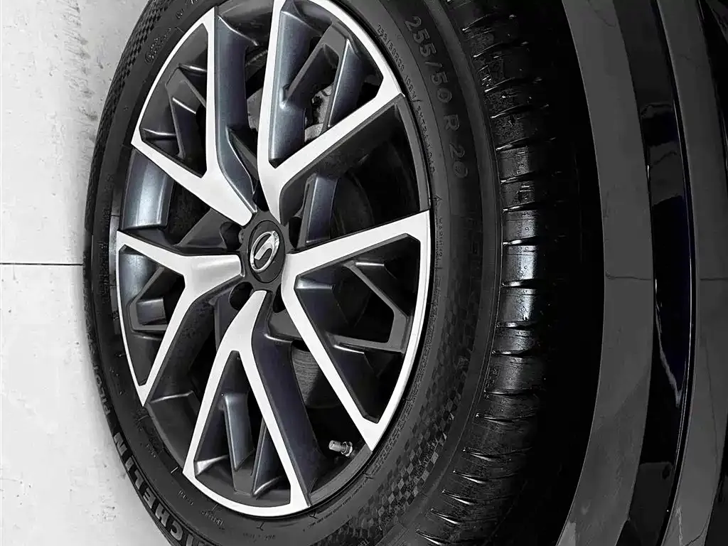 GAC Motor Trumpchi GS8 — фото 2