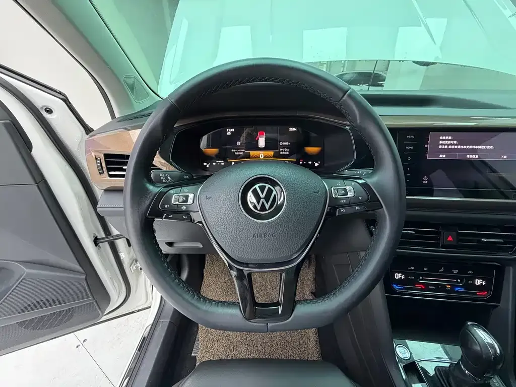 Volkswagen Tharu — фото 7