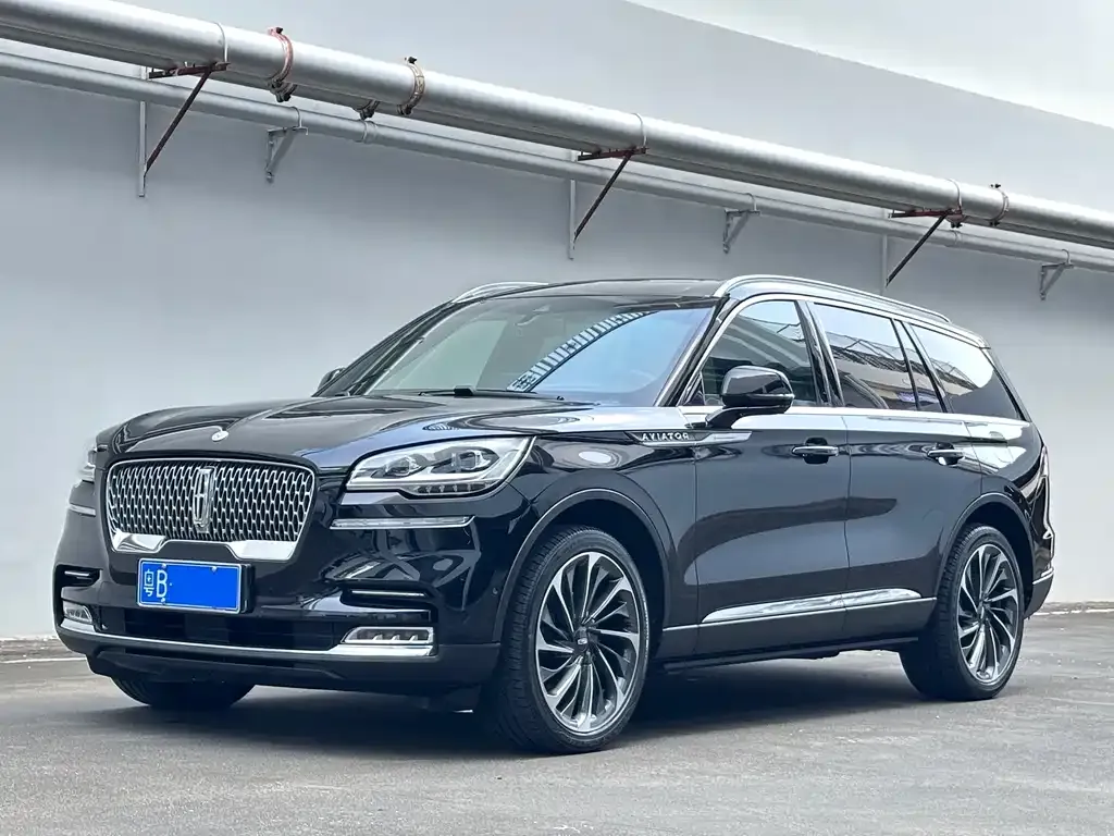 Lincoln Aviator — фото 1