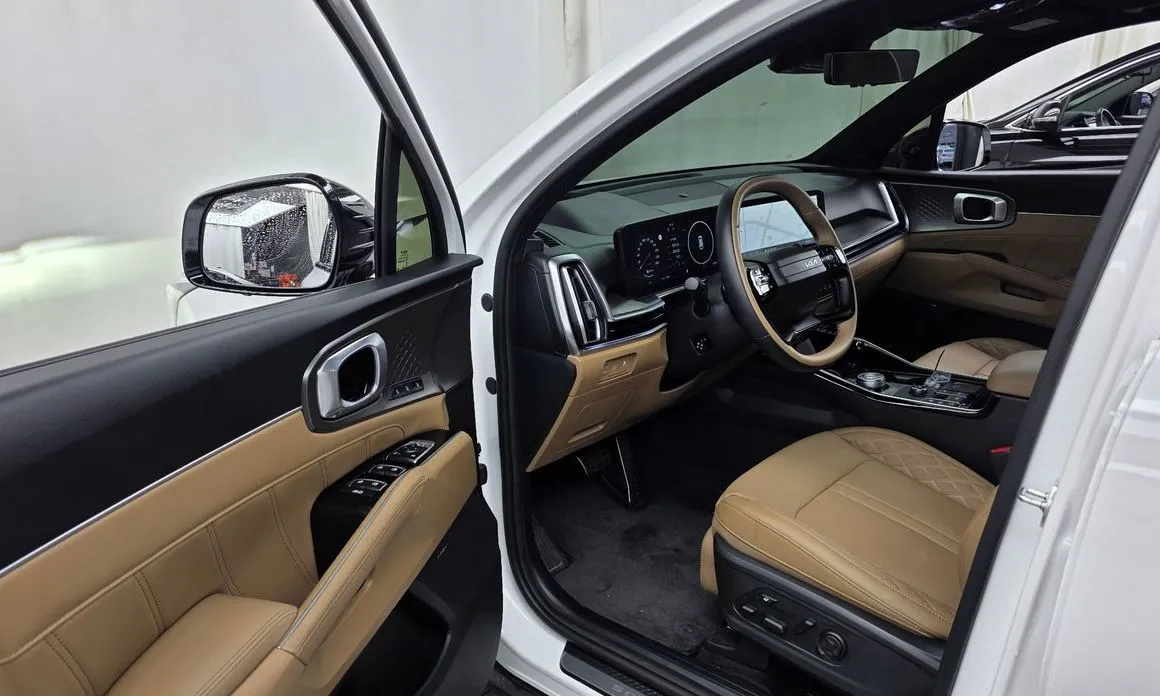 Kia Sorento — фото 6