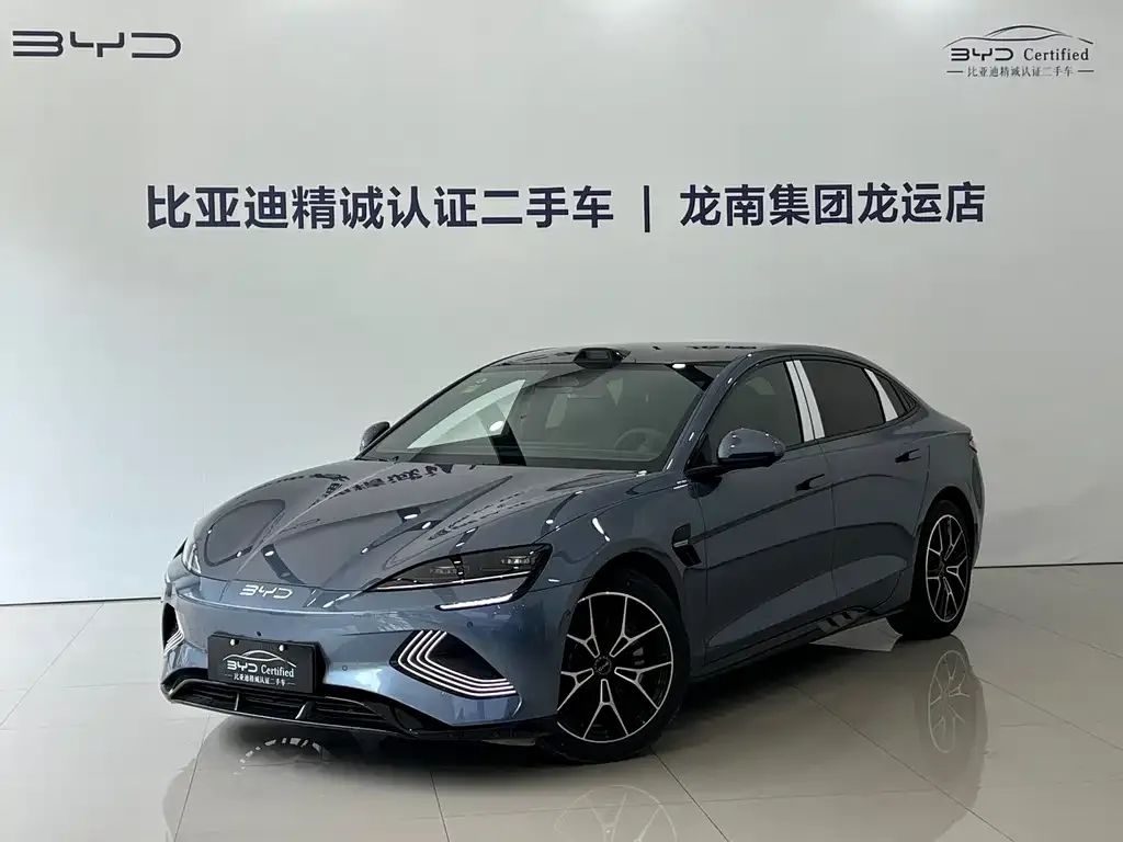 BYD Seal — фото 1