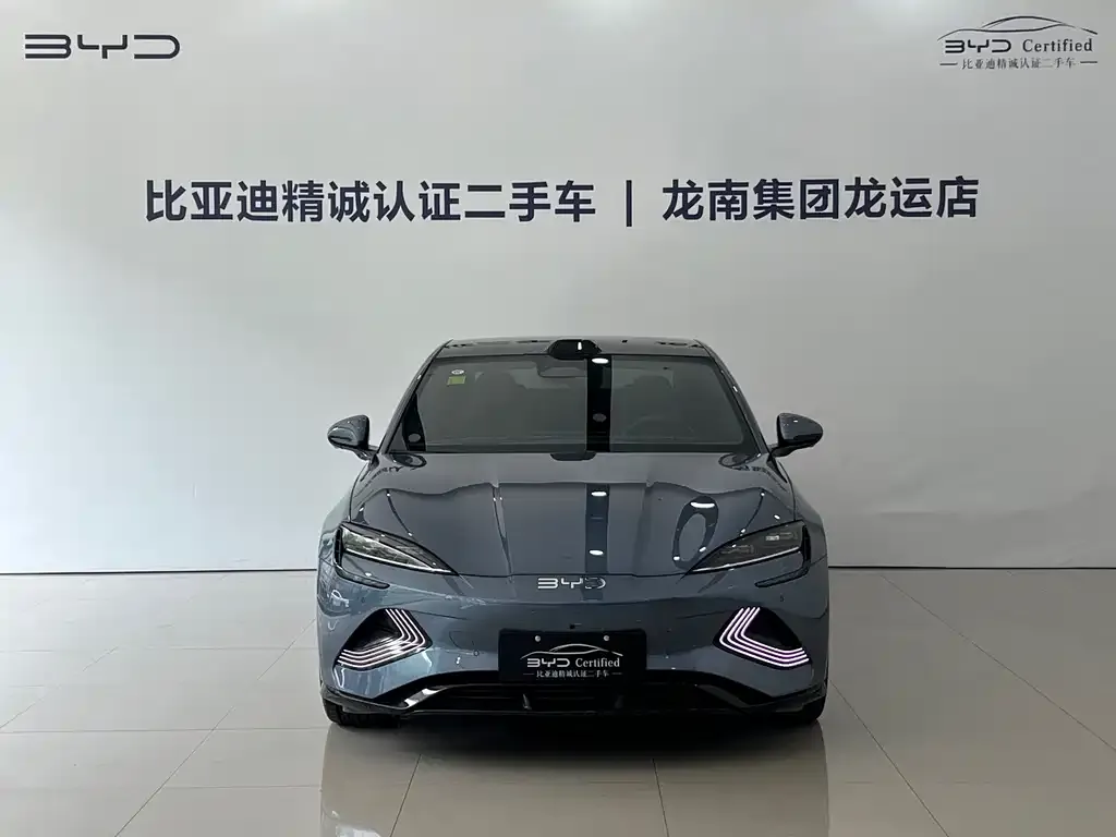 BYD Seal — фото 8