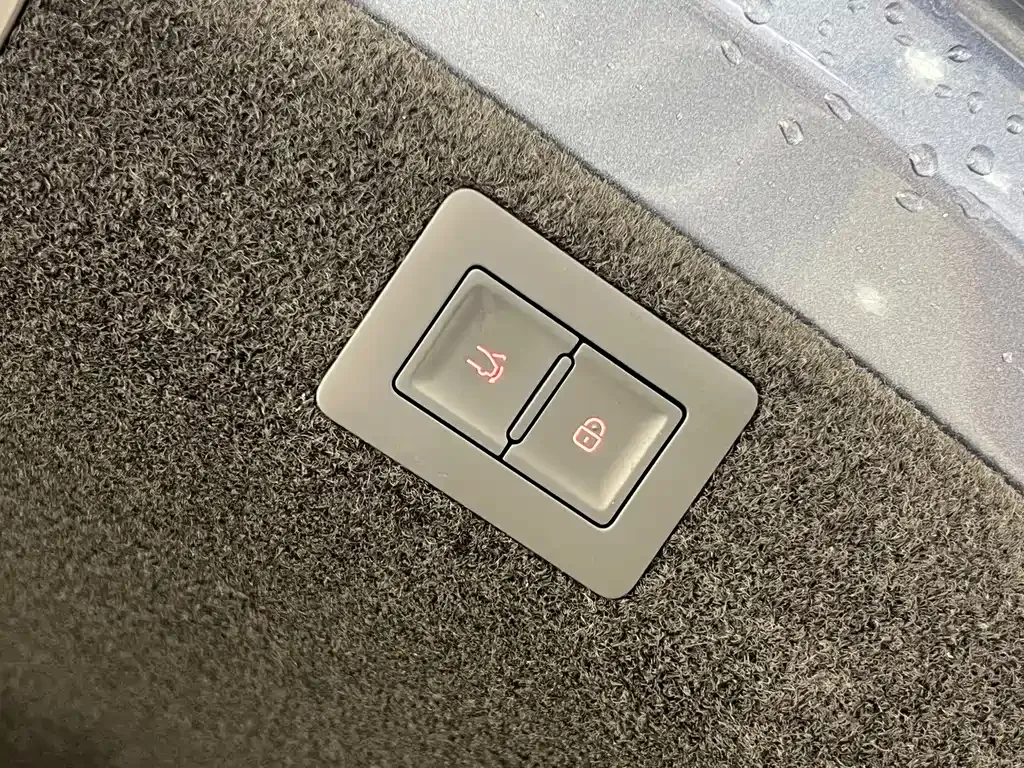 BYD Seal — фото 10