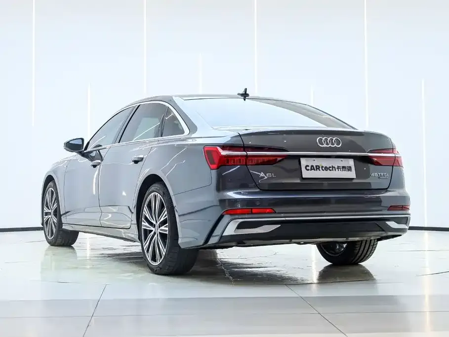 Audi A6L — фото 2