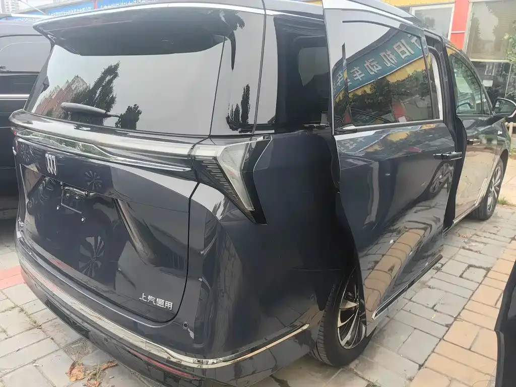Buick GL8 Hybrid — фото 3