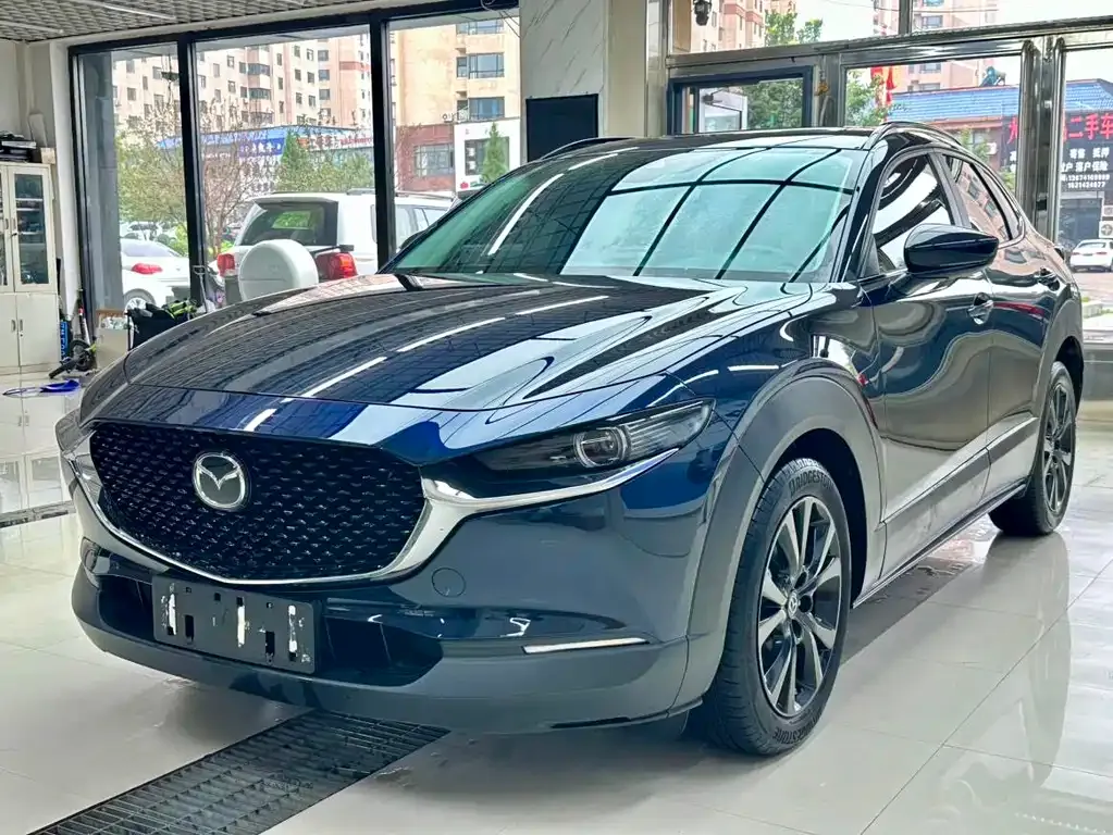 Mazda CX-30 — фото 1
