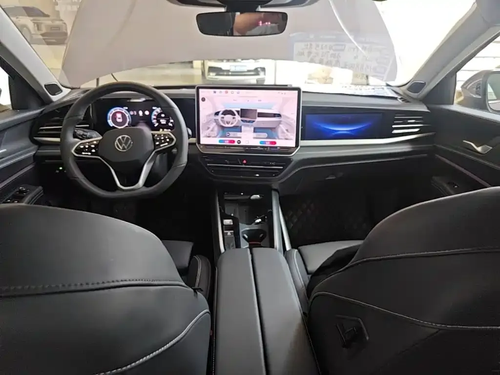 Volkswagen Passat — фото 8