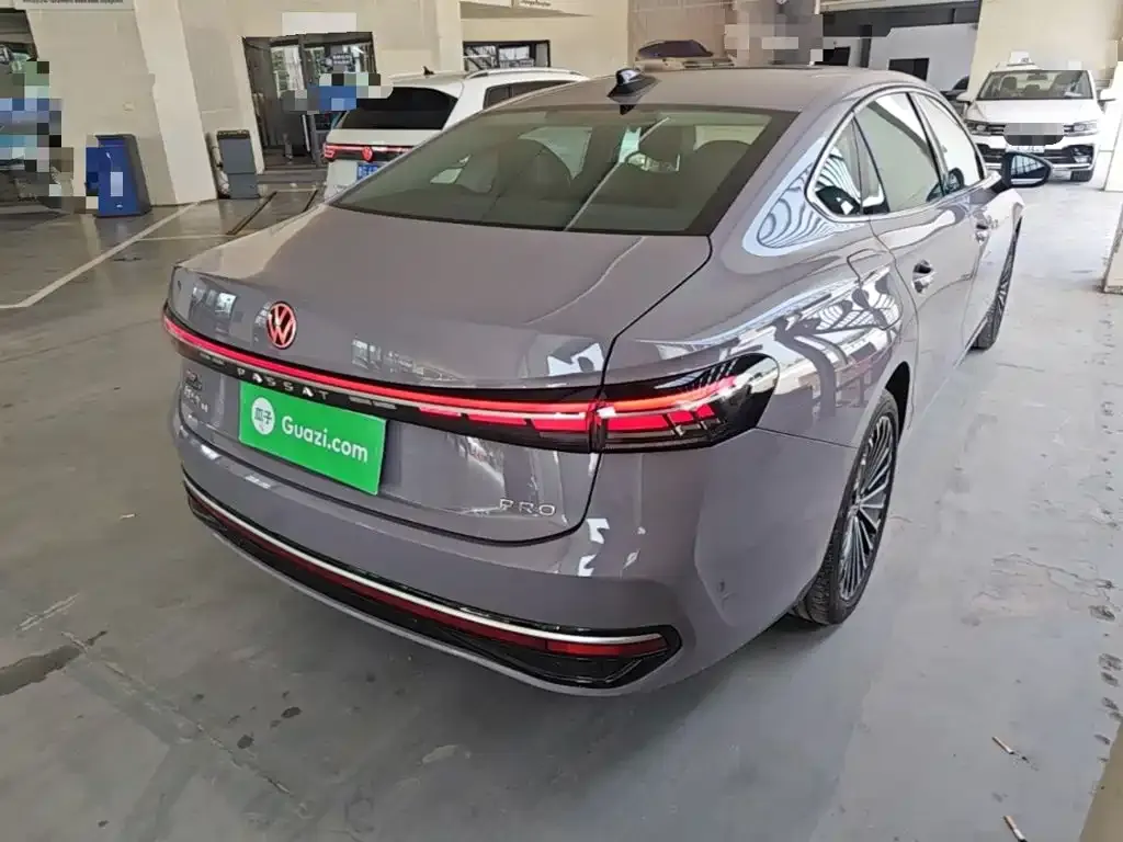 Volkswagen Passat — фото 3