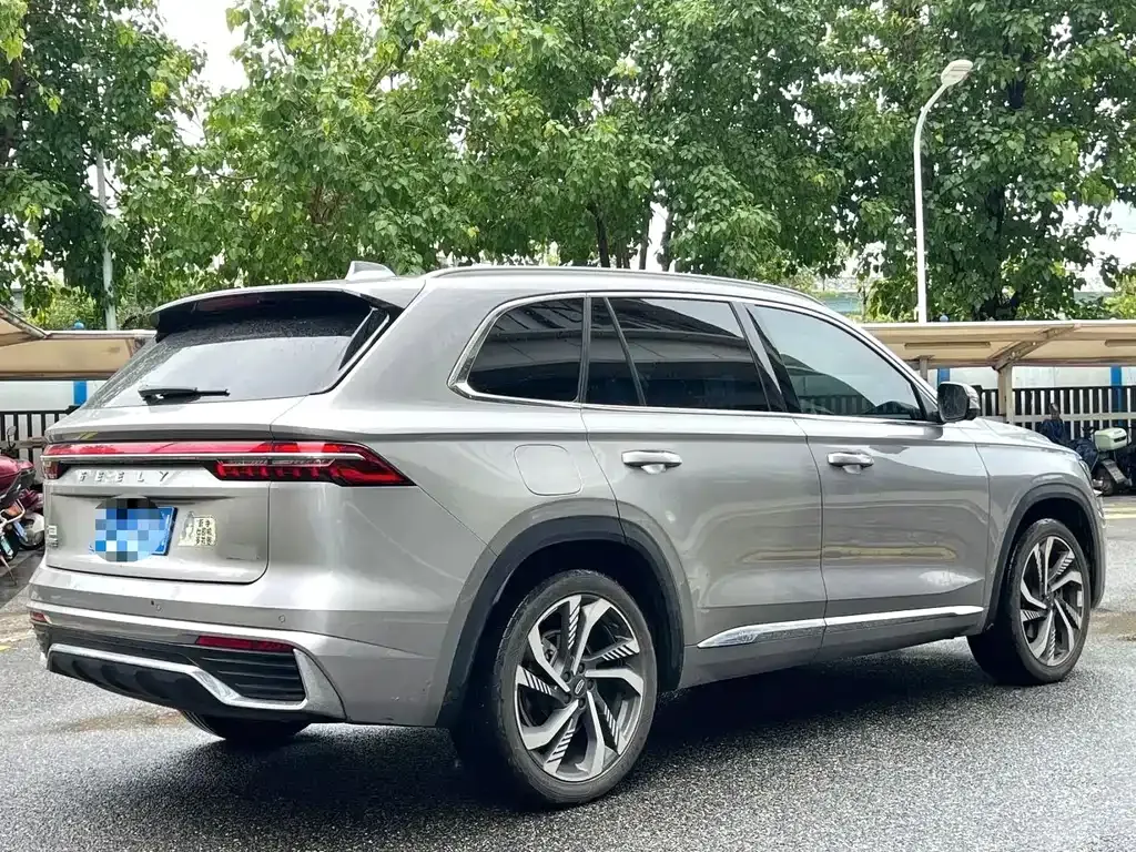 Geely Xingyue L — фото 9