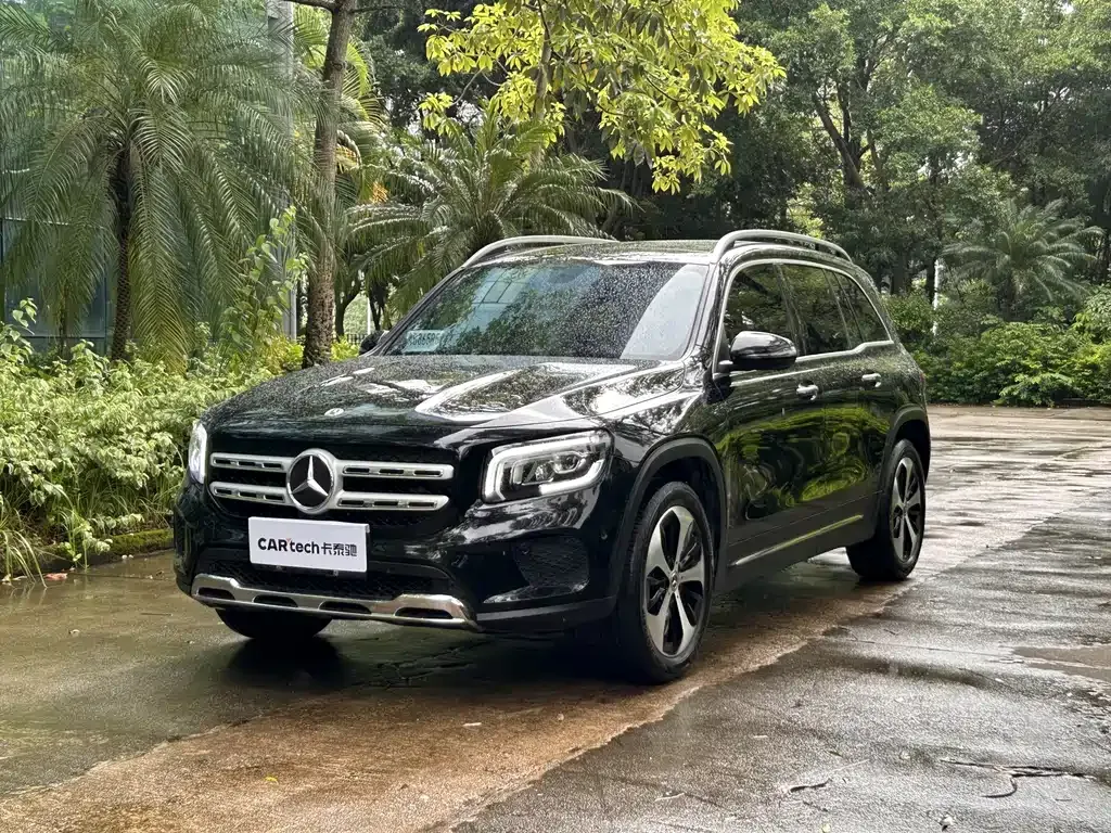Mercedes-Benz GLB — фото 1