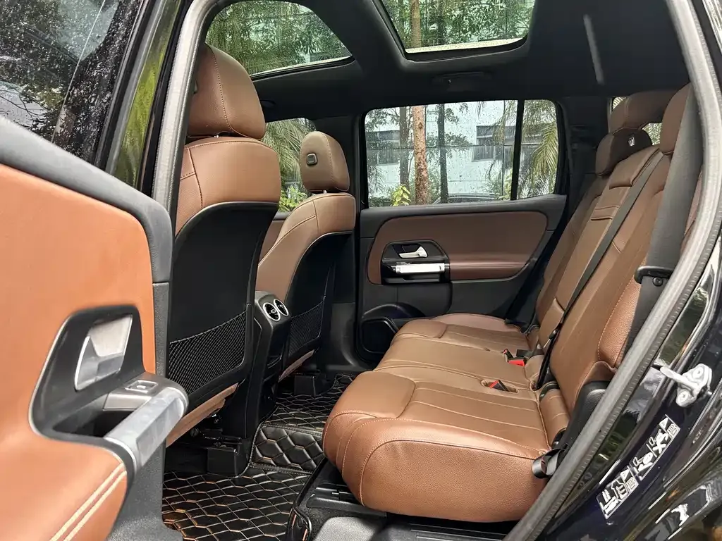 Mercedes-Benz GLB — фото 5