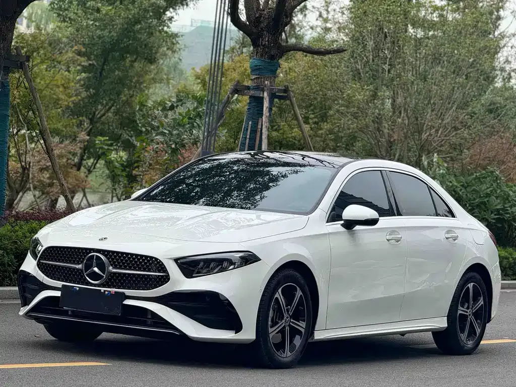 Mercedes-Benz A-Class — фото 1