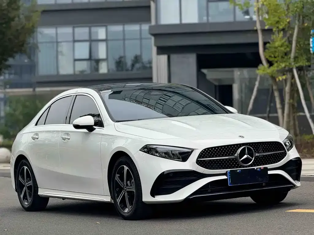 Mercedes-Benz A-Class — фото 10