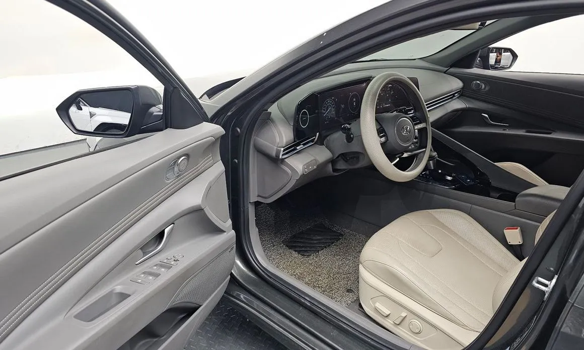Hyundai AVANTE 2023 из KR, фото 5