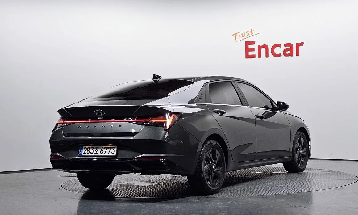 Hyundai AVANTE 2023 из KR, фото 3