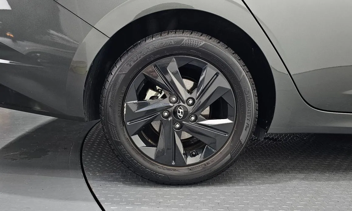 Hyundai AVANTE 2023 из KR, фото 8