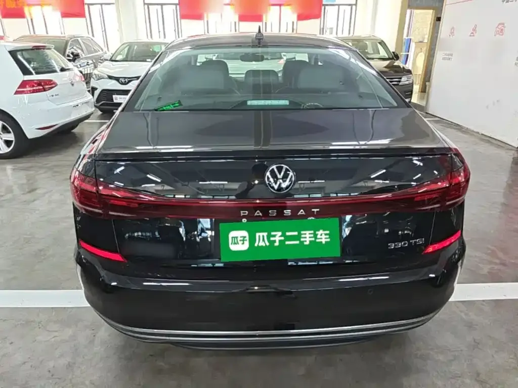 Volkswagen Passat — фото 8